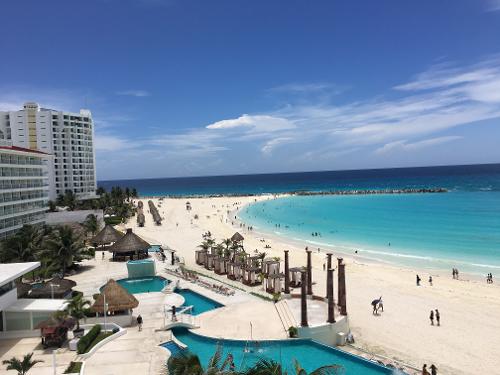 Book Krystal Cancun, Cancun from $158/night - Hotels.com