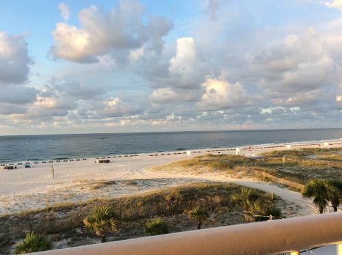 Book Perdido Beach Resort, Orange Beach from $92/night - Hotels.com